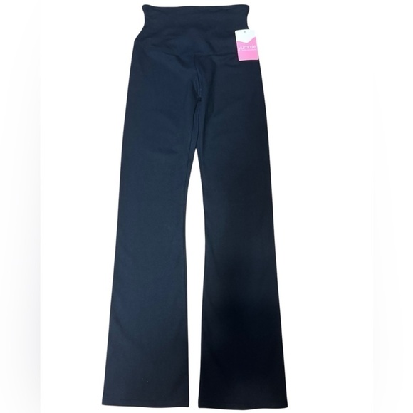 Yummie JODI BLACK SLIM STRETCH BOOTCUT SHAPING LEGGING Size Small Black nwt - Picture 10 of 15